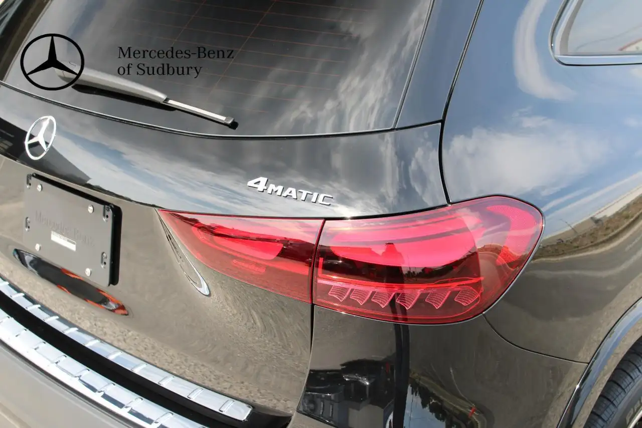 Mercedes-Benz GLA снимка Mercedes-Benz GLA