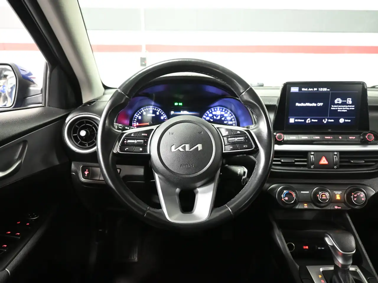 Kia Forte снимка Kia Forte