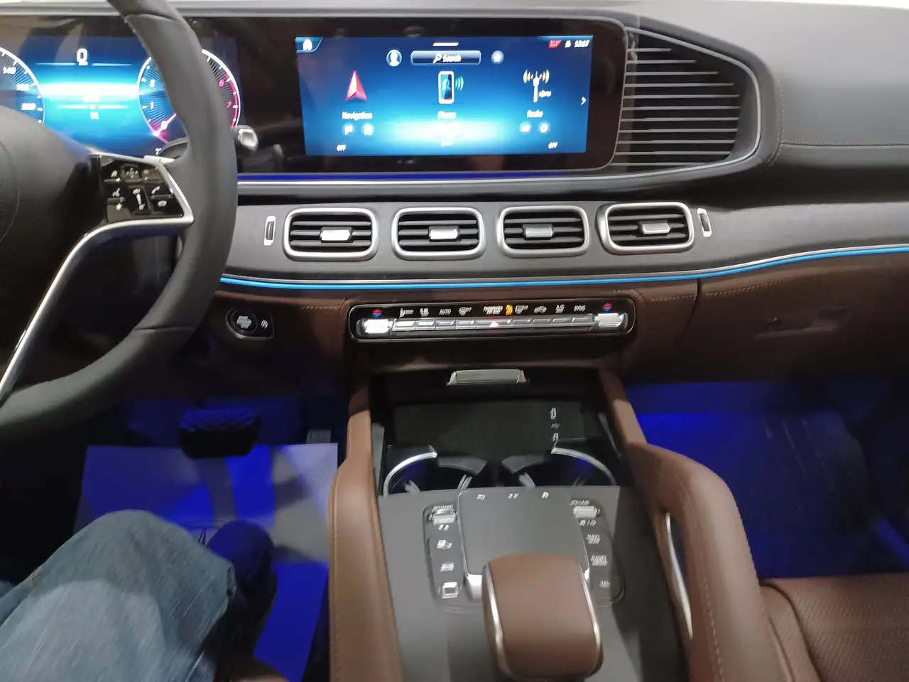 Mercedes-Benz GLE снимка Mercedes-Benz GLE