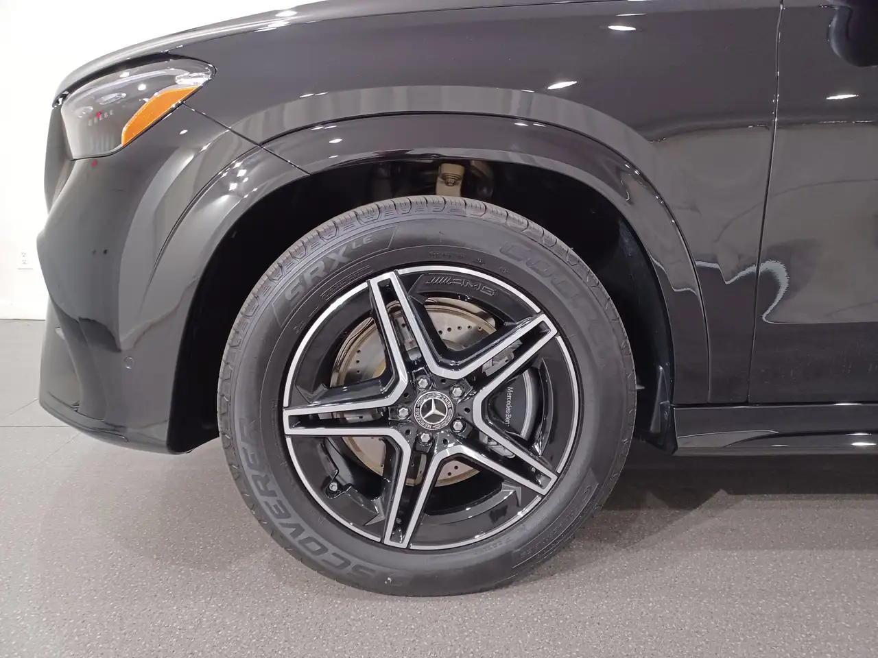 Mercedes-Benz GLE снимка Mercedes-Benz GLE