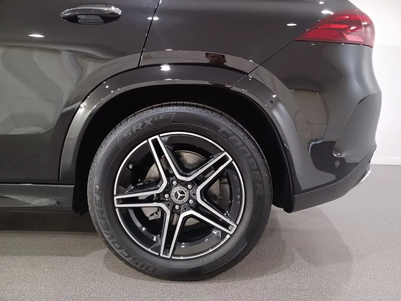 Mercedes-Benz GLE снимка Mercedes-Benz GLE