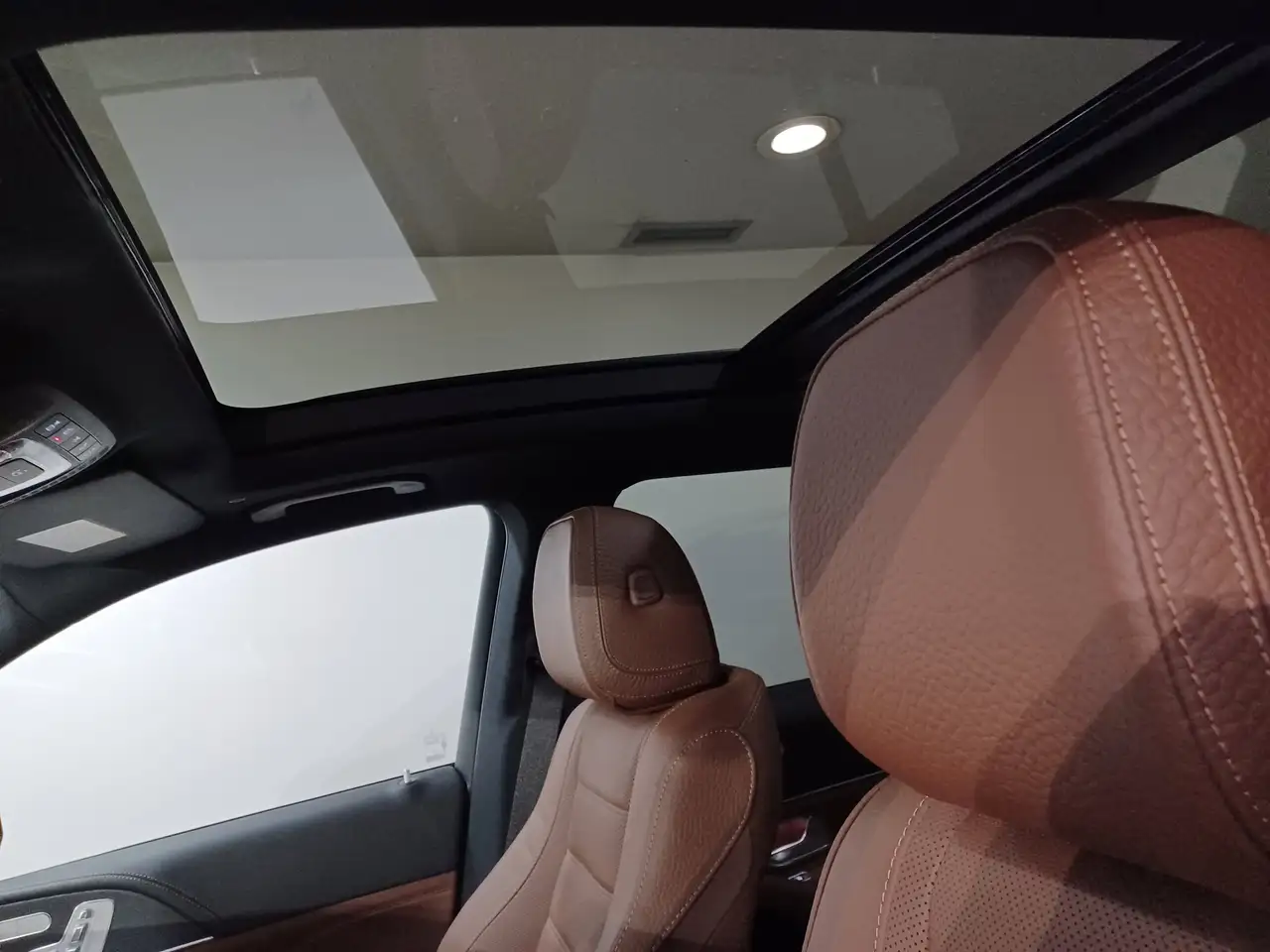 Mercedes-Benz GLE снимка Mercedes-Benz GLE