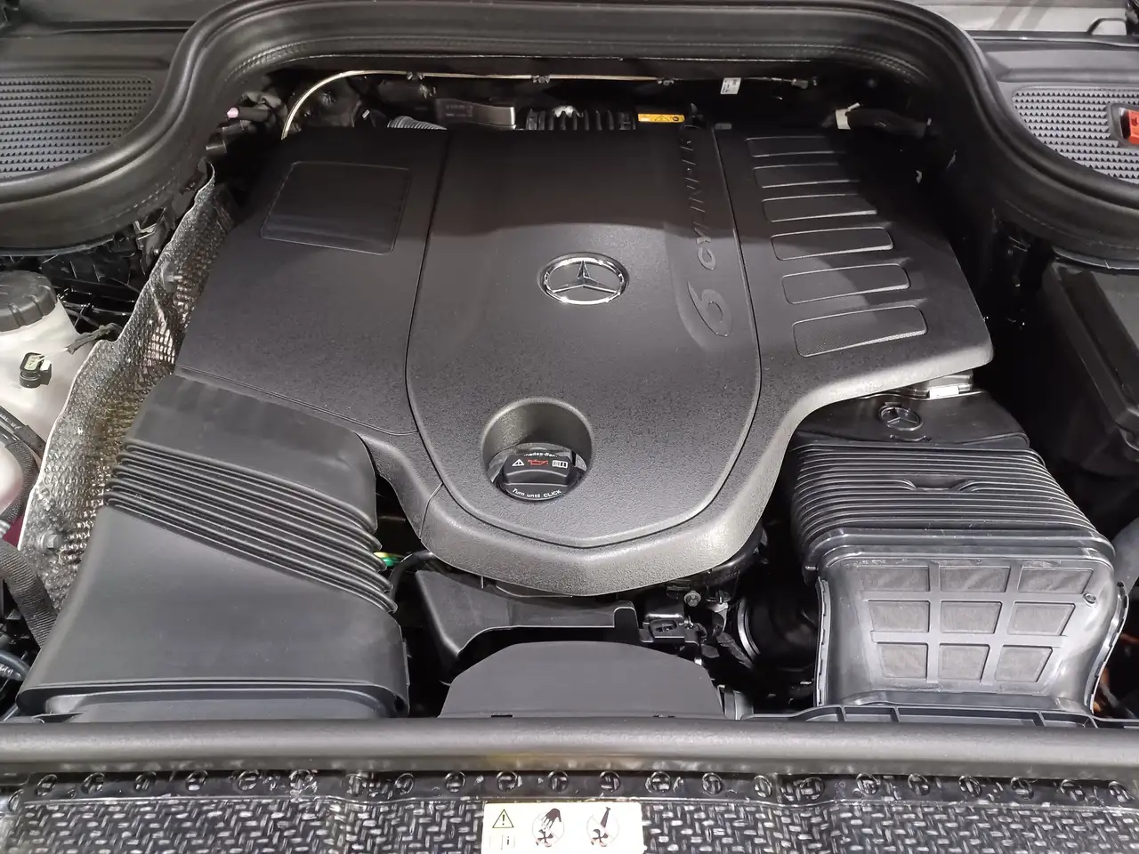 Mercedes-Benz GLE снимка Mercedes-Benz GLE