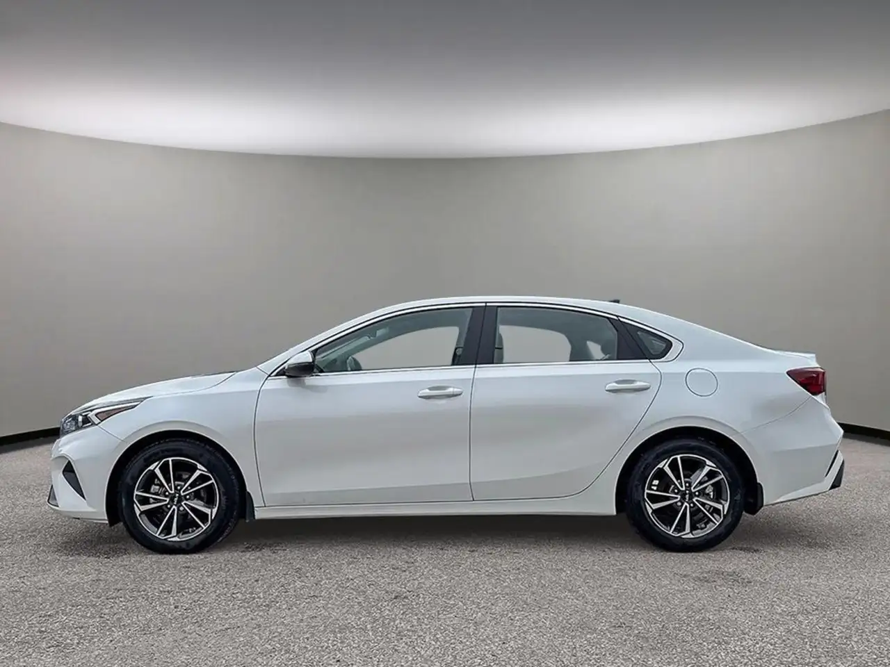 Kia Forte снимка Kia Forte