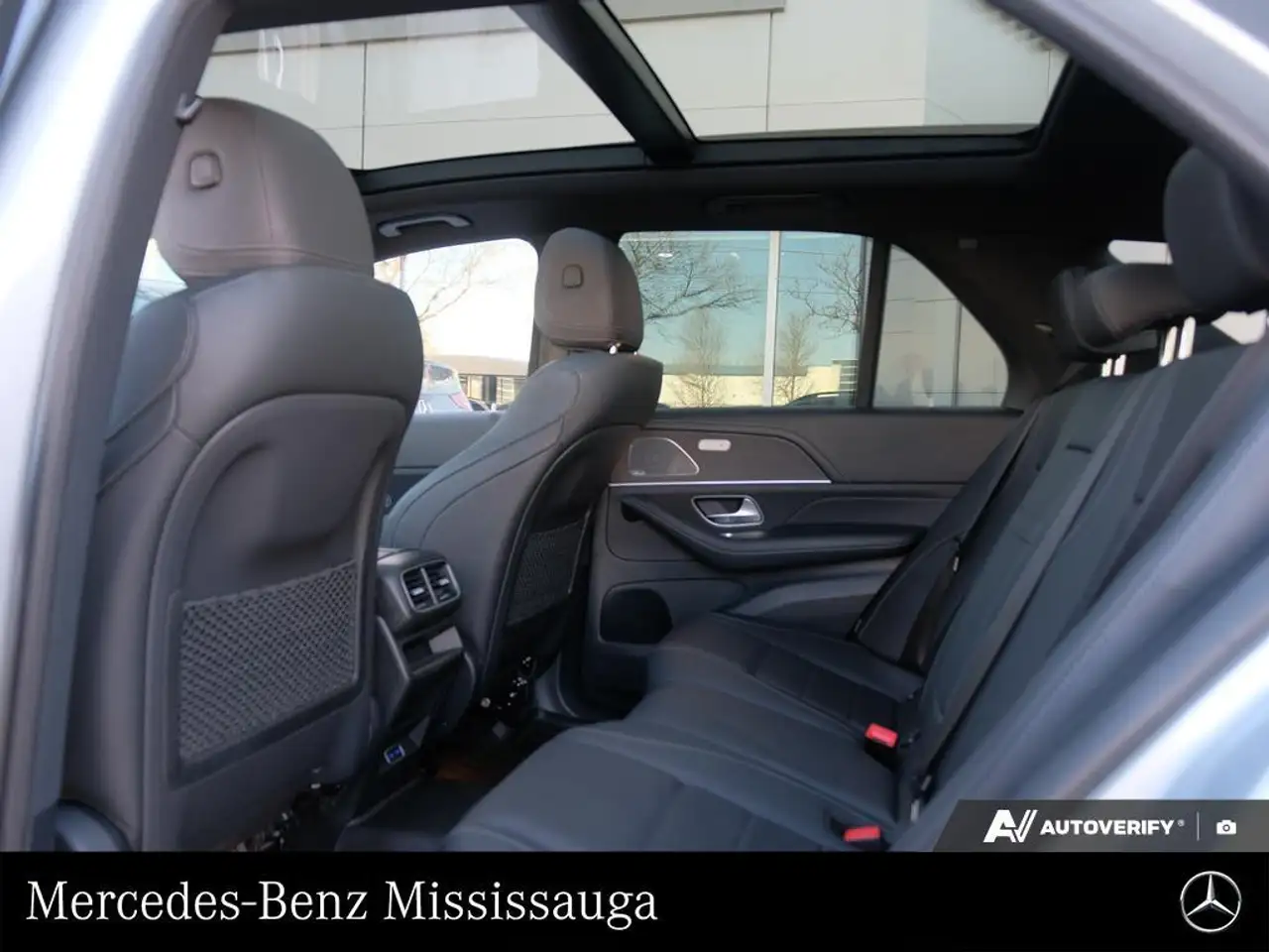 Mercedes-Benz GLE снимка Mercedes-Benz GLE