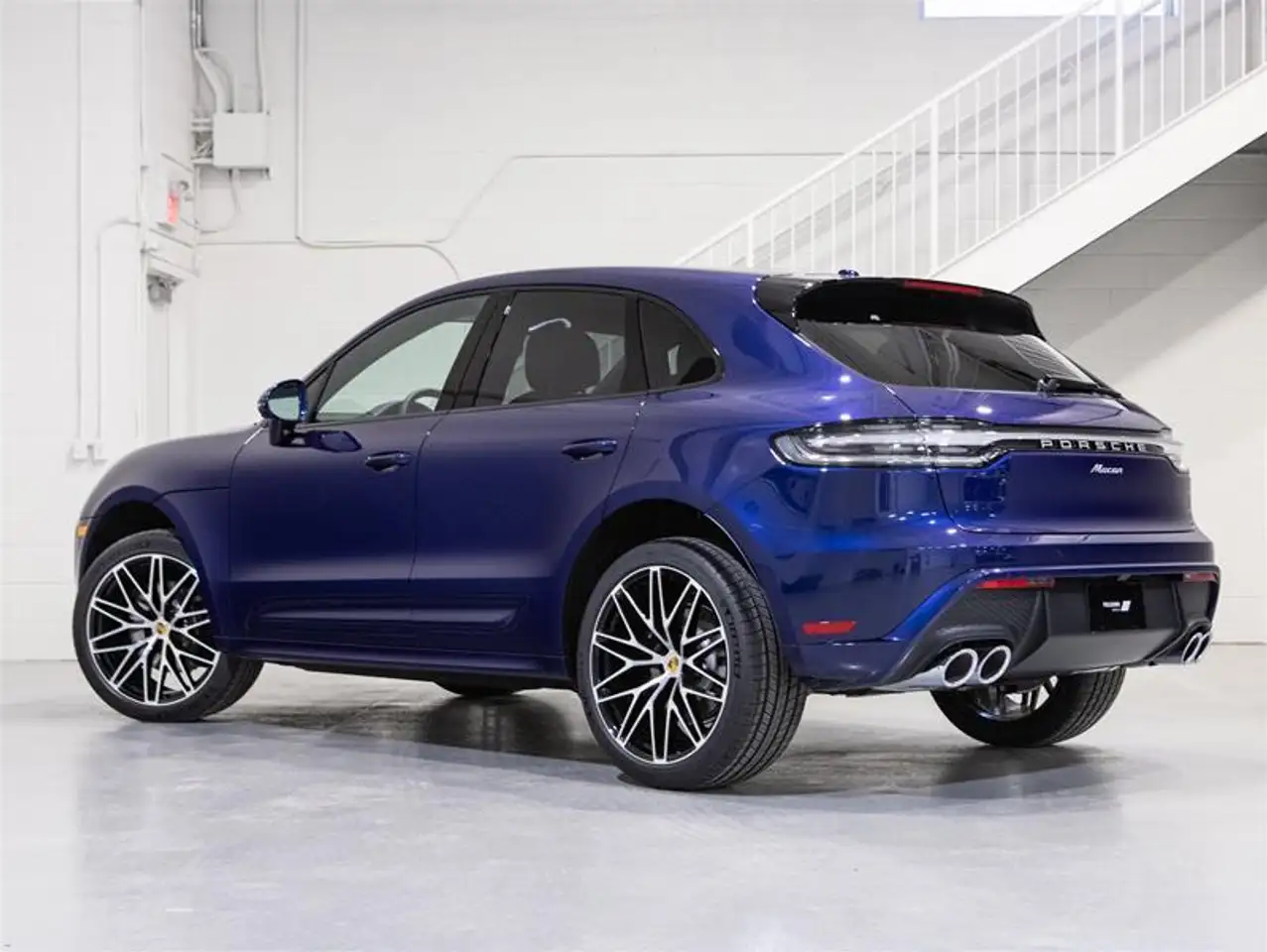 Porsche Macan photo Porsche Macan