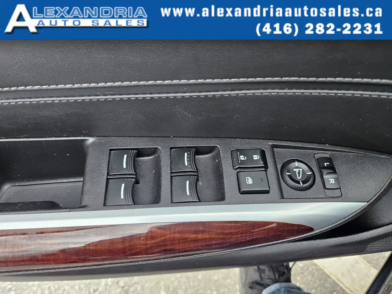 Acura TLX снимка Acura TLX