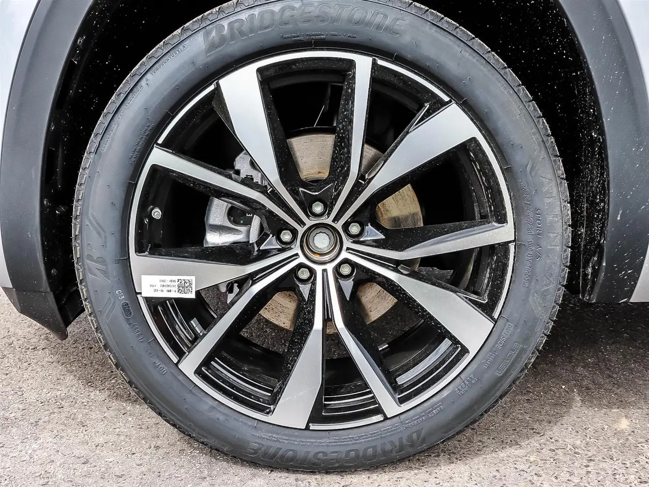 Volkswagen Atlas photo Volkswagen Atlas