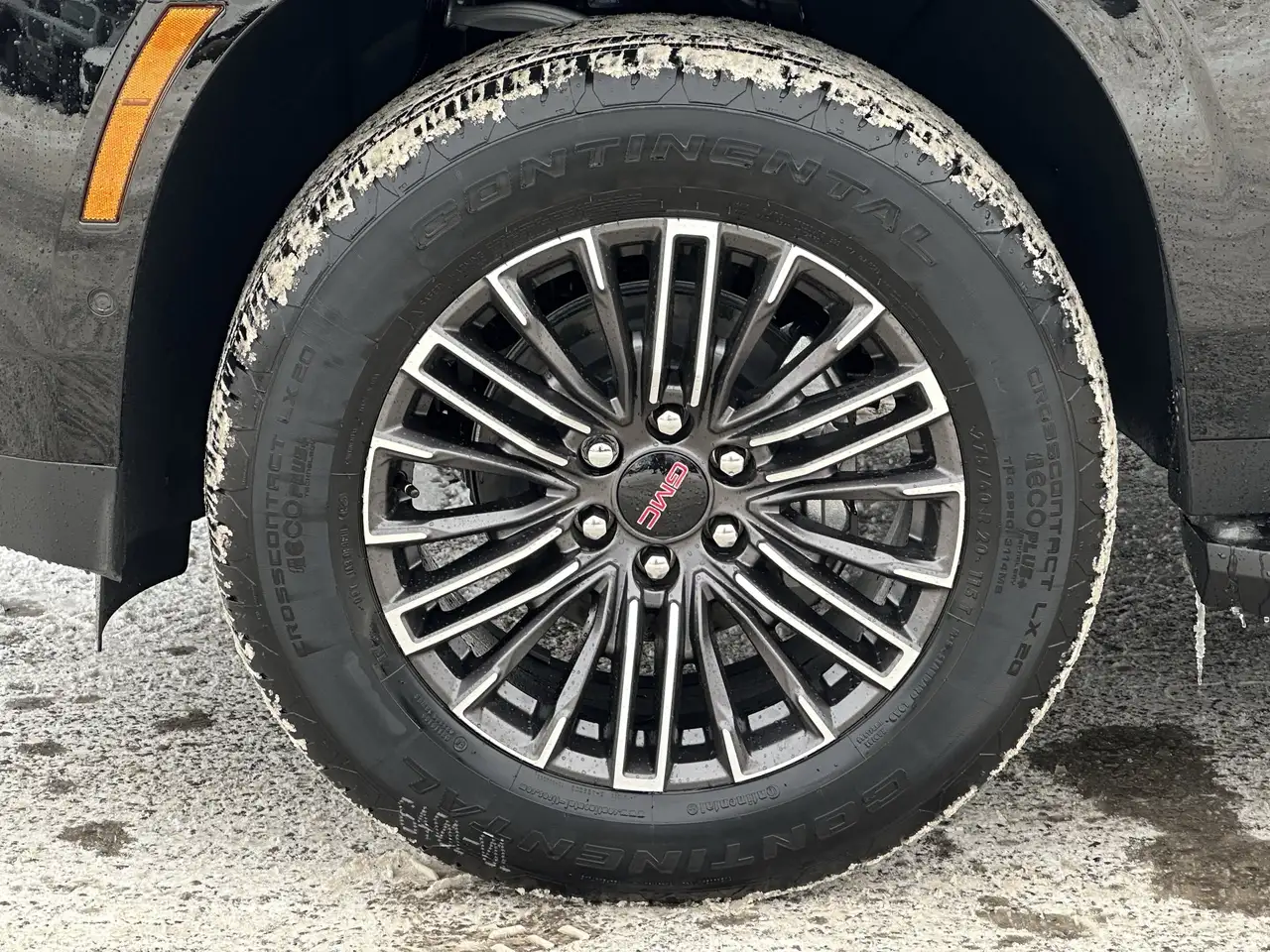 GMC Yukon снимка GMC Yukon