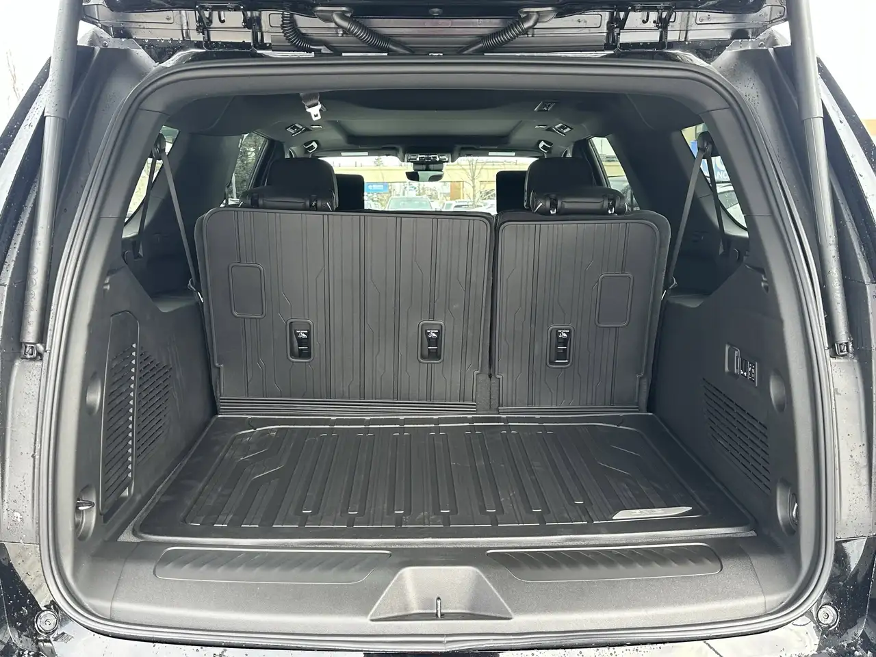 GMC Yukon снимка GMC Yukon
