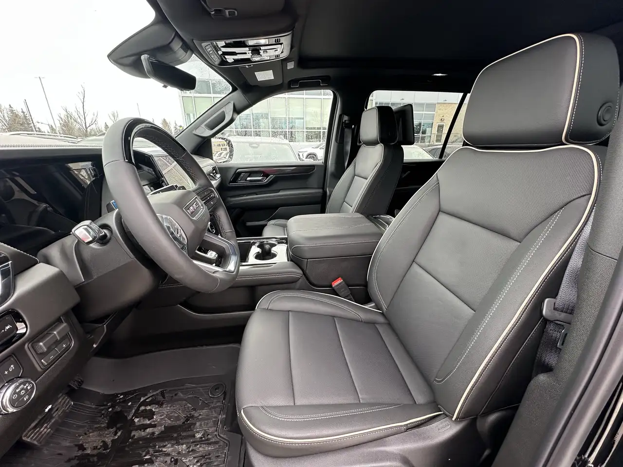 GMC Yukon снимка GMC Yukon