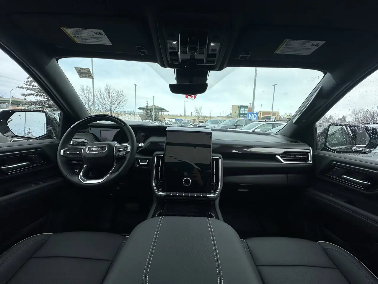 GMC Yukon снимка GMC Yukon