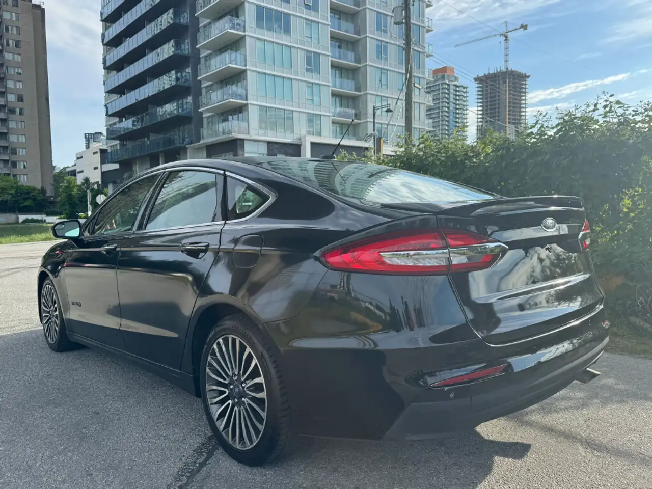 Ford Fusion Hybrid снимка Ford Fusion Hybrid