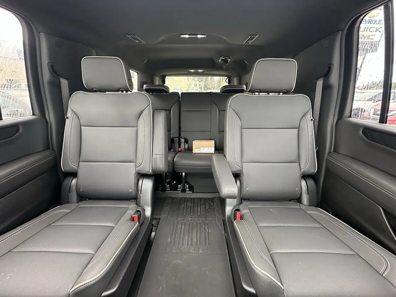 GMC Yukon снимка GMC Yukon