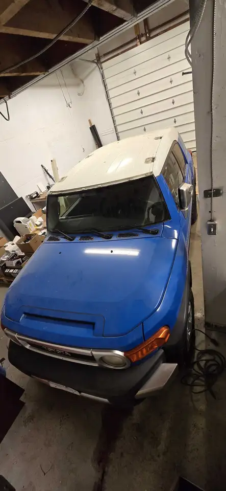 Toyota FJ Cruiser снимка Toyota FJ Cruiser