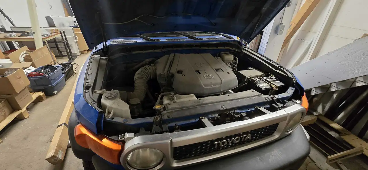 Toyota FJ Cruiser снимка Toyota FJ Cruiser