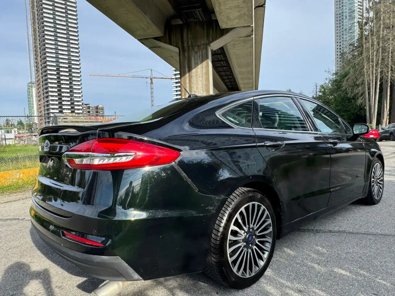 Ford Fusion Hybrid снимка Ford Fusion Hybrid