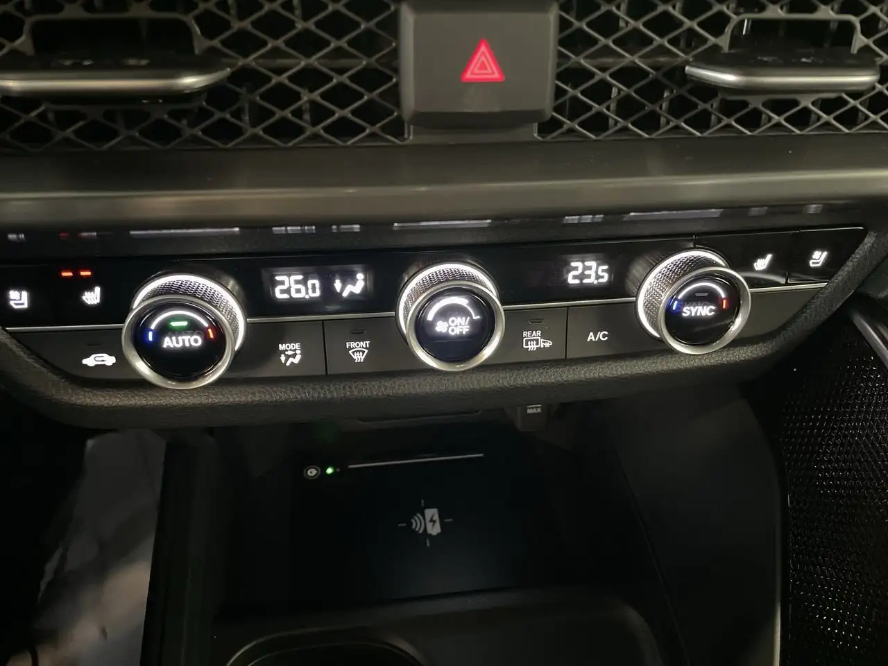 Acura ADX снимка Acura ADX