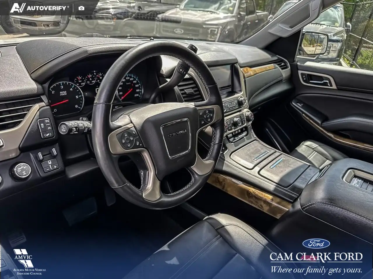GMC Yukon fotografie GMC Yukon