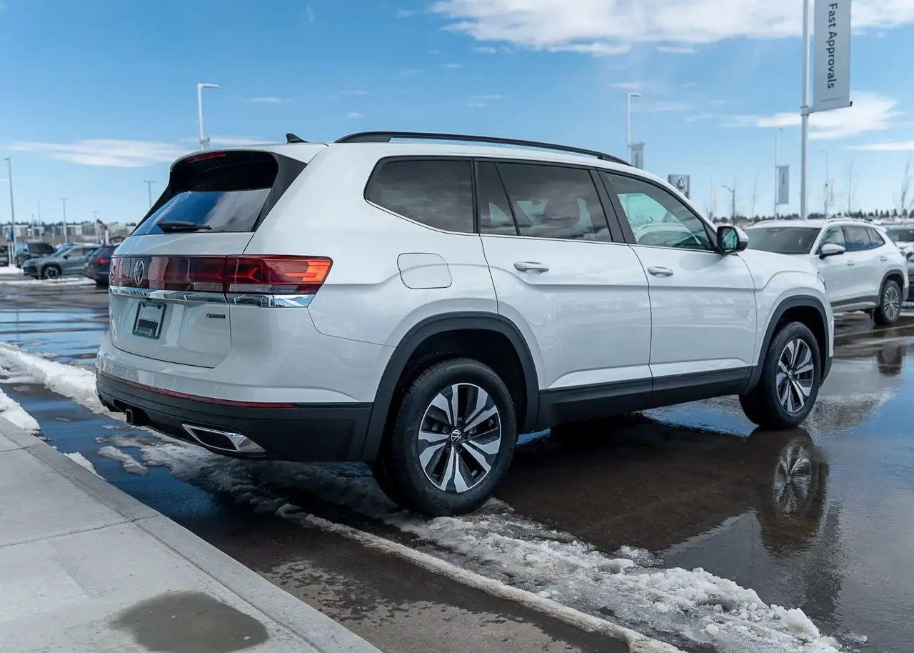 Volkswagen Atlas снимка Volkswagen Atlas