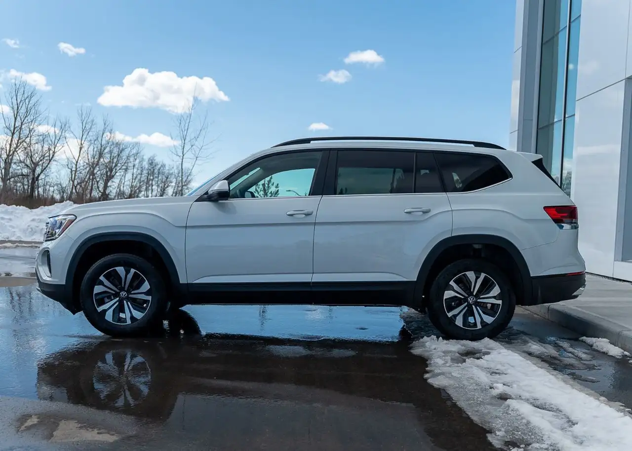 Volkswagen Atlas снимка Volkswagen Atlas