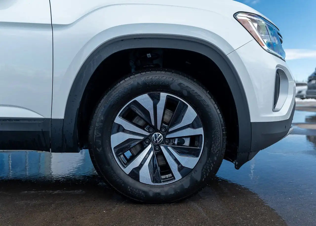 Volkswagen Atlas снимка Volkswagen Atlas