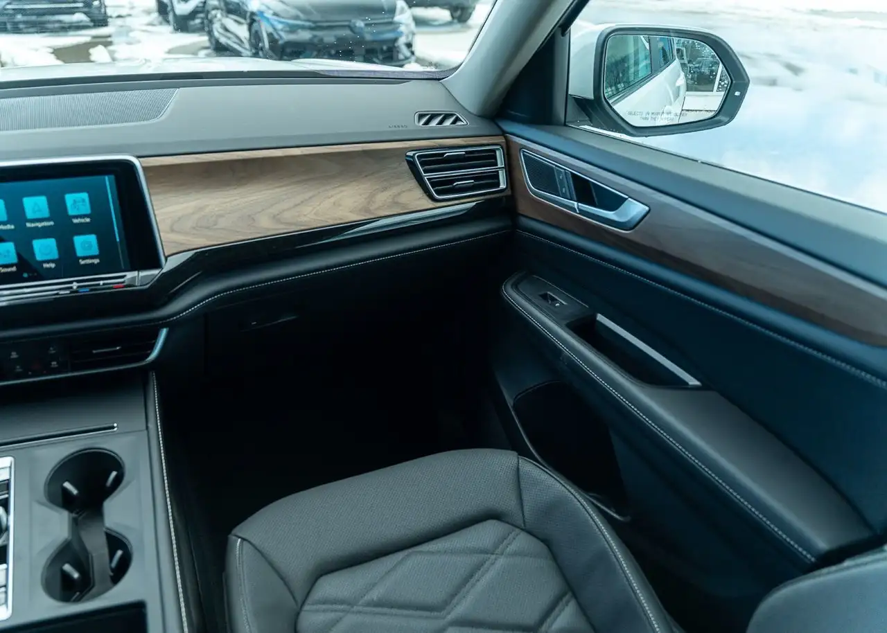 Volkswagen Atlas снимка Volkswagen Atlas