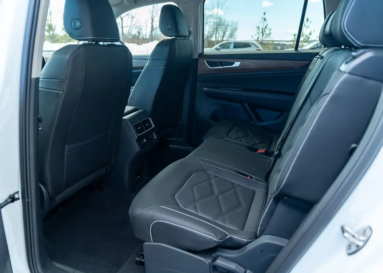 Volkswagen Atlas снимка Volkswagen Atlas