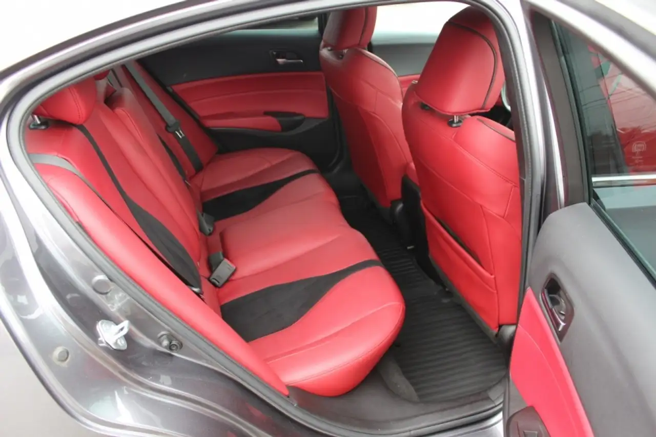 Acura ILX снимка Acura ILX