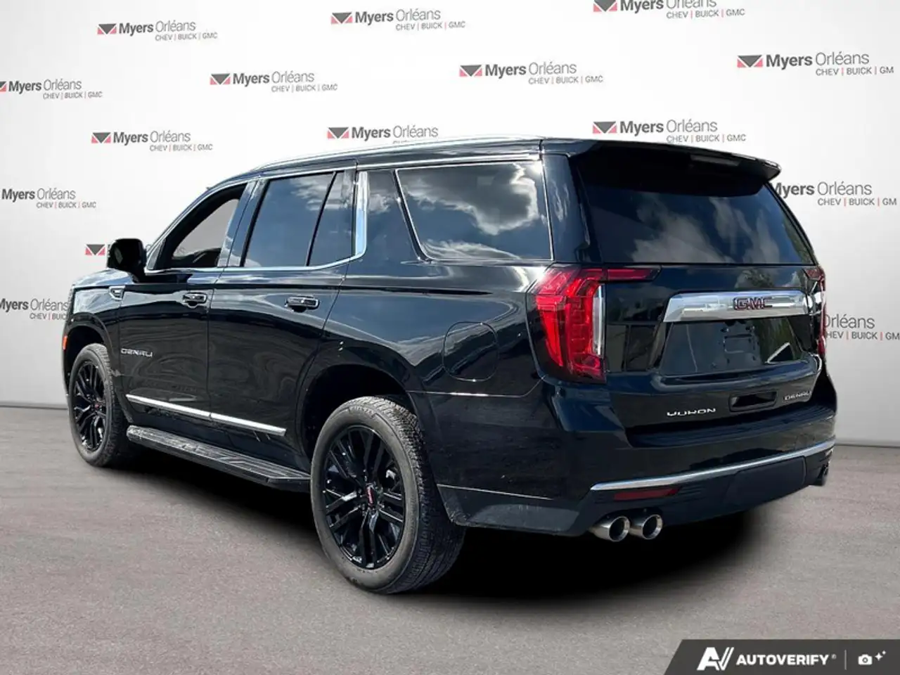 GMC Yukon снимка GMC Yukon
