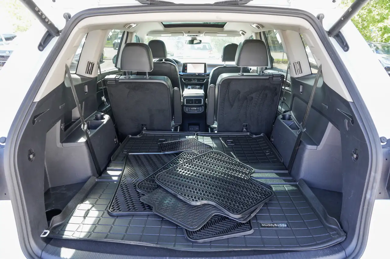 Volkswagen Atlas photo Volkswagen Atlas