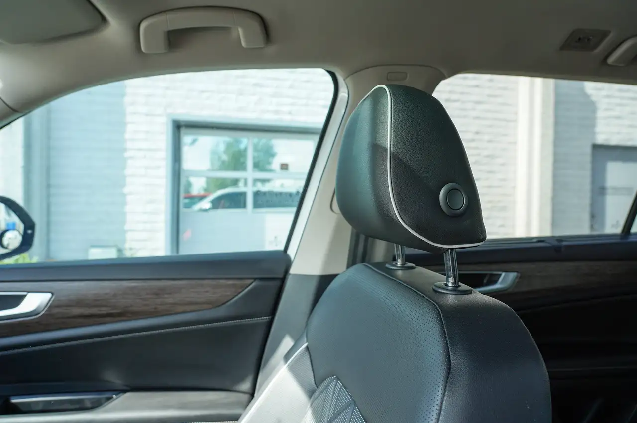 Volkswagen Atlas photo Volkswagen Atlas