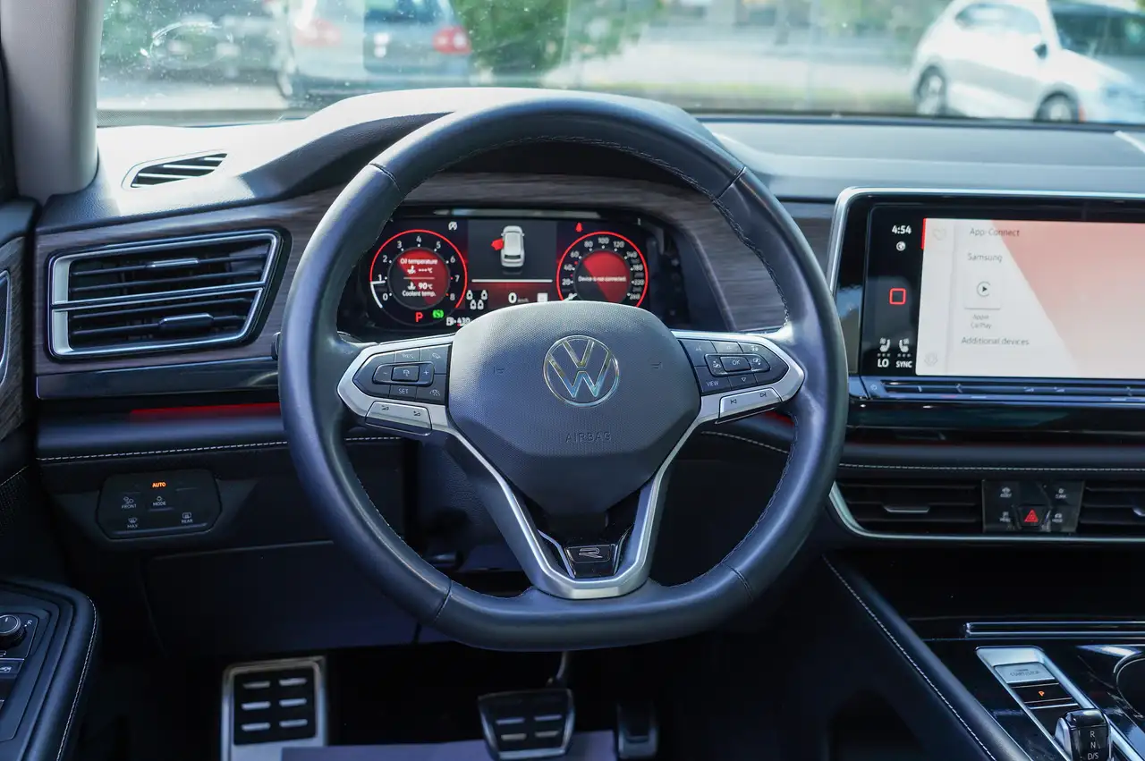 Volkswagen Atlas photo Volkswagen Atlas