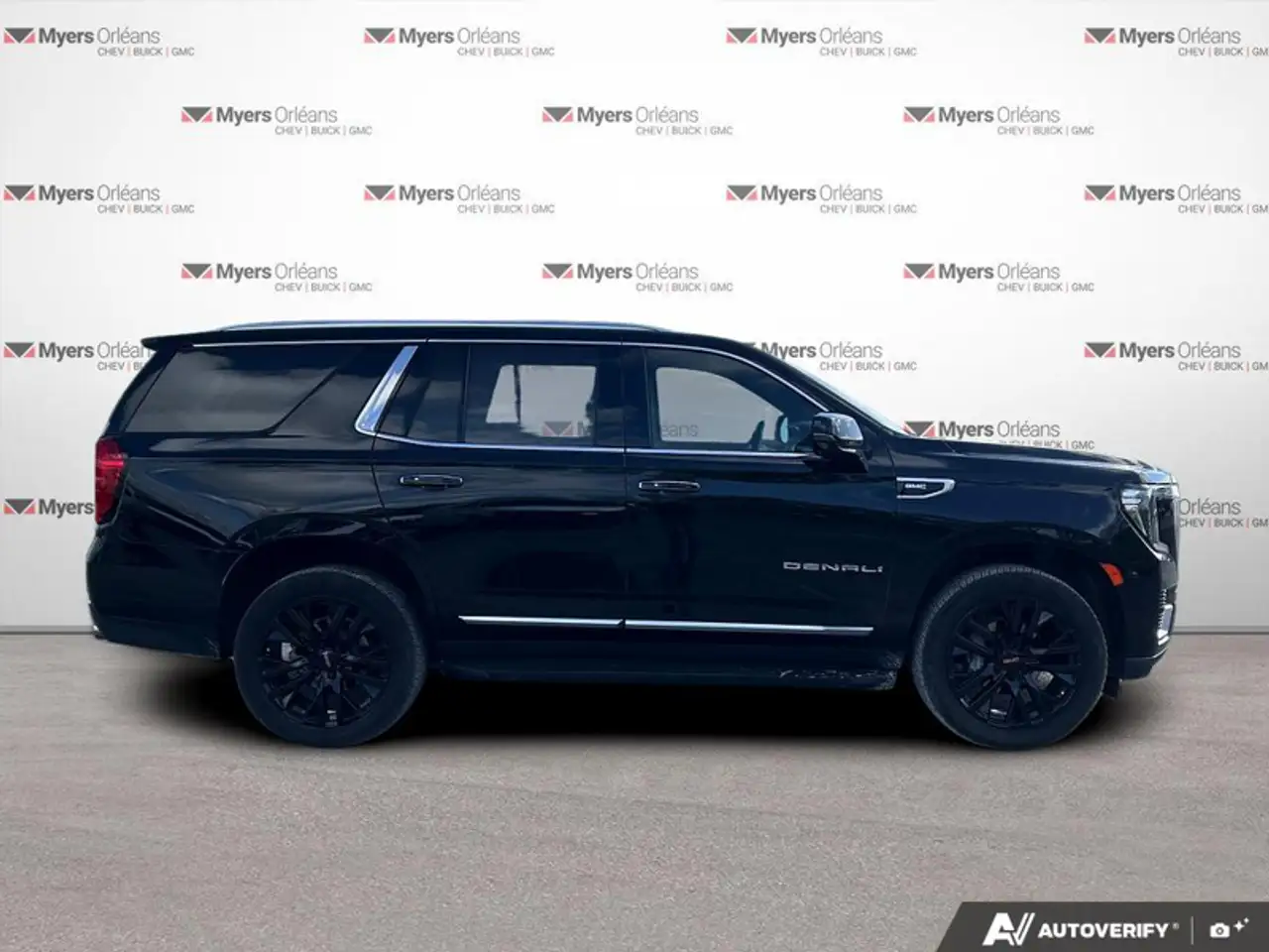 GMC Yukon снимка GMC Yukon