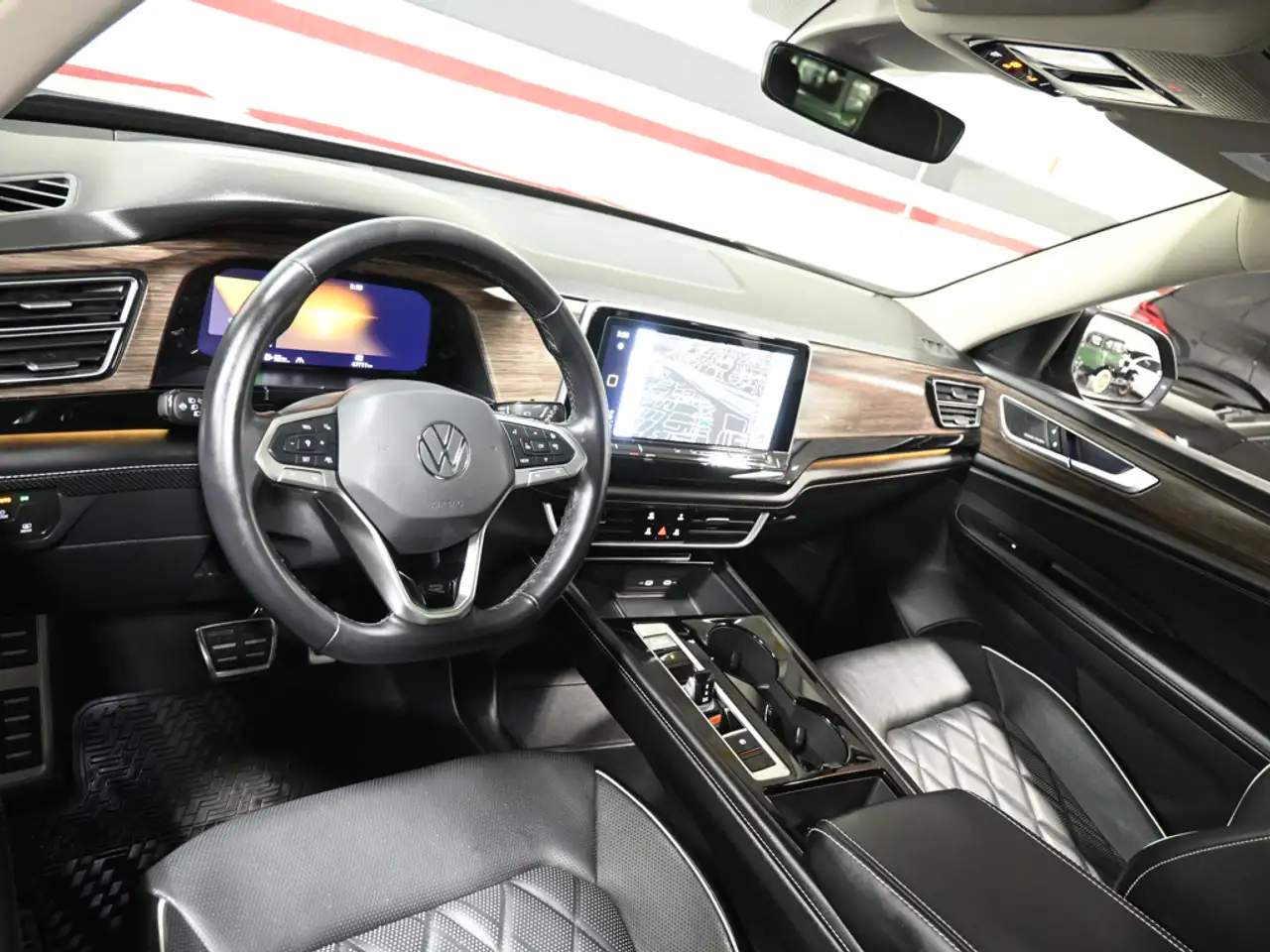 Volkswagen Atlas photo Volkswagen Atlas