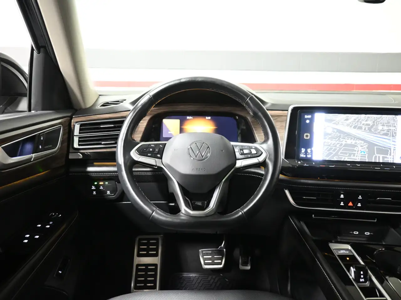 Volkswagen Atlas photo Volkswagen Atlas