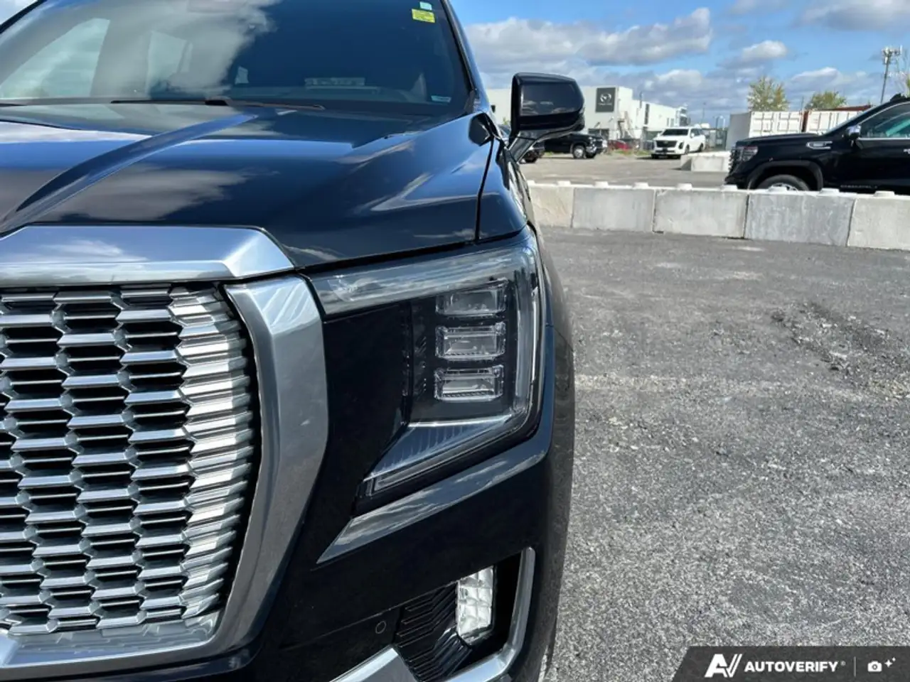 GMC Yukon снимка GMC Yukon