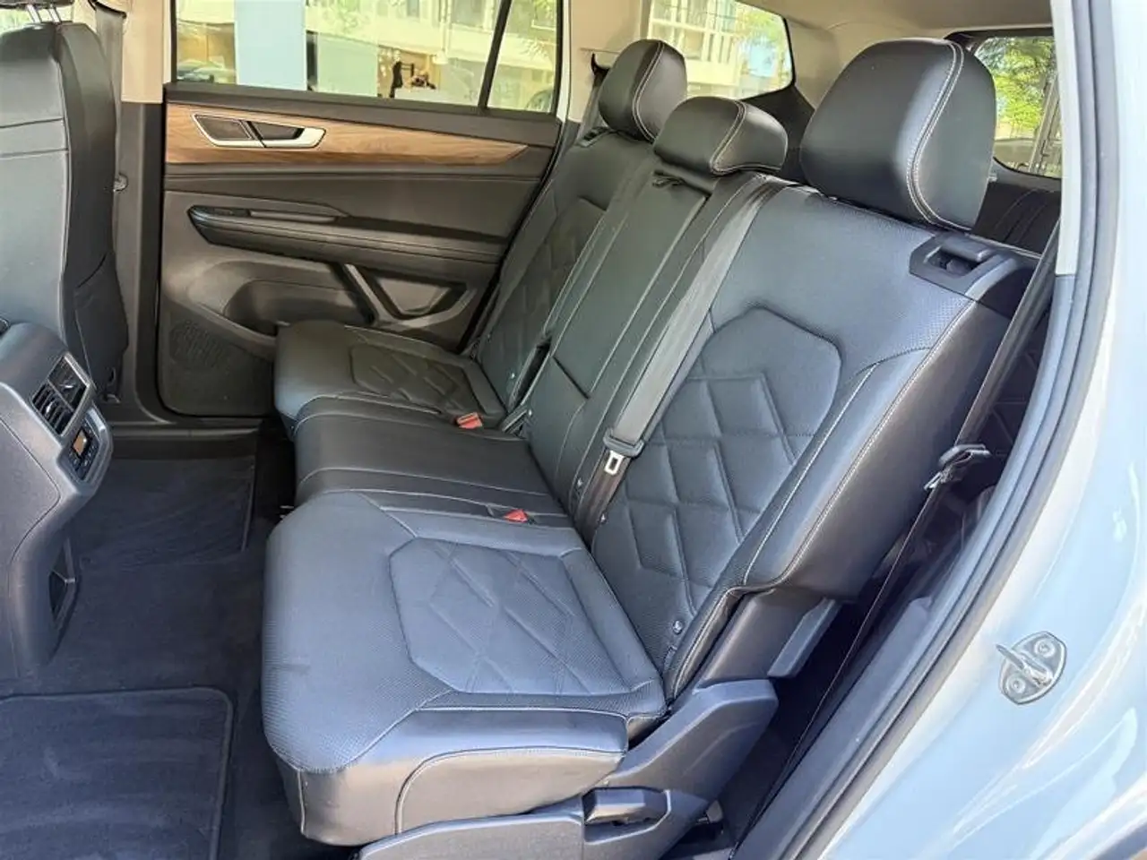 Volkswagen Atlas снимка Volkswagen Atlas