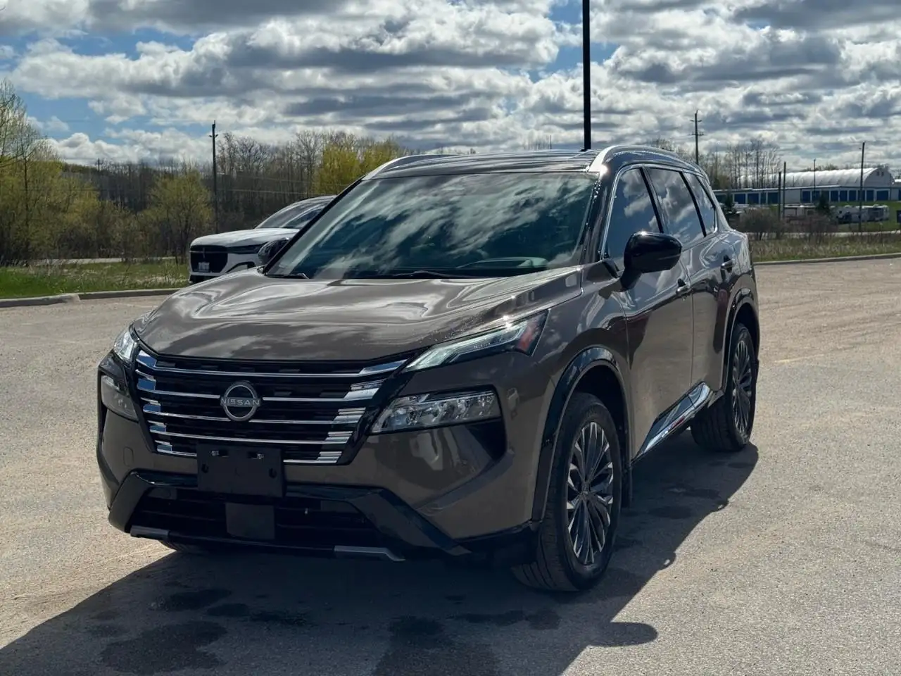 Nissan Rogue снимка Nissan Rogue