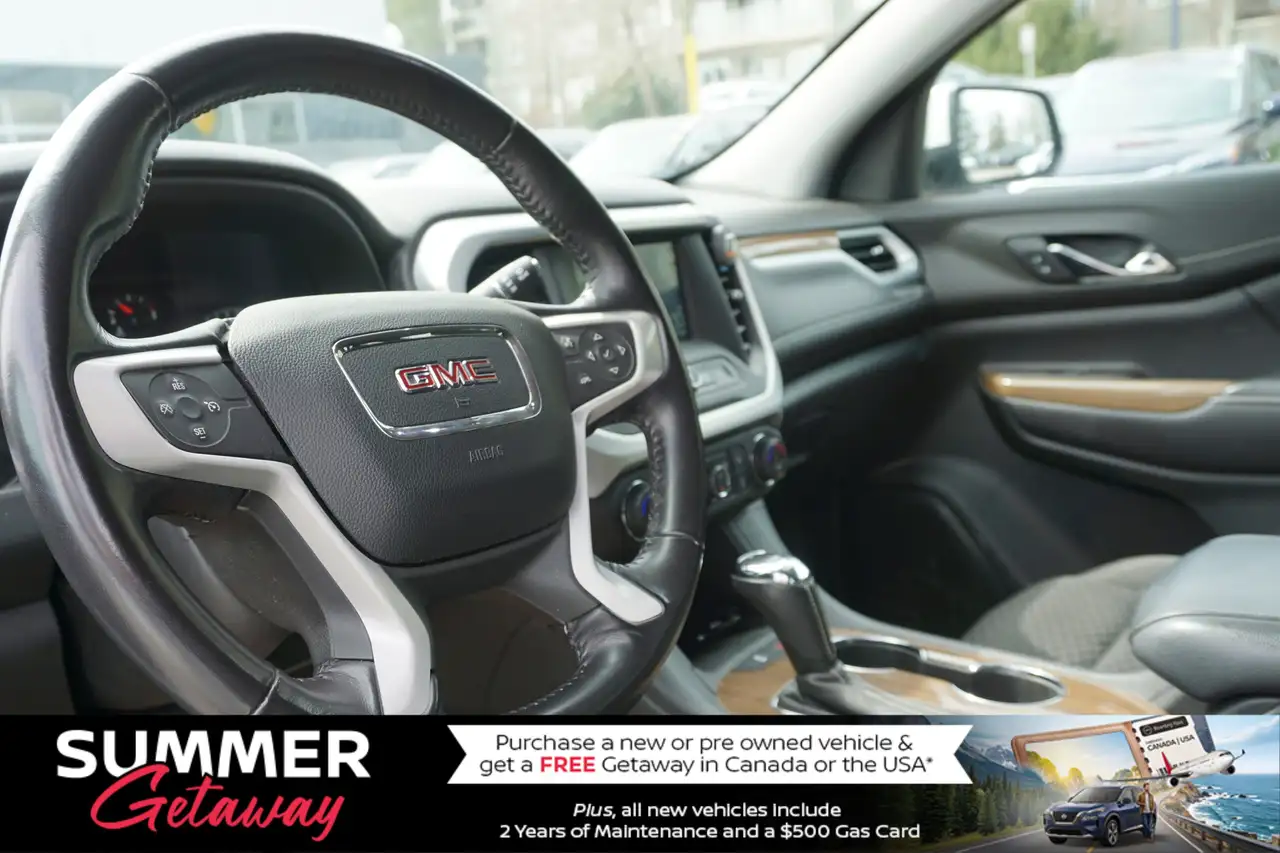 GMC Acadia photo GMC Acadia