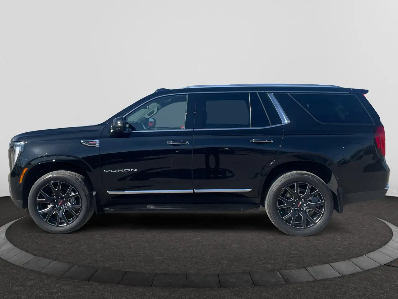 GMC Yukon снимка GMC Yukon