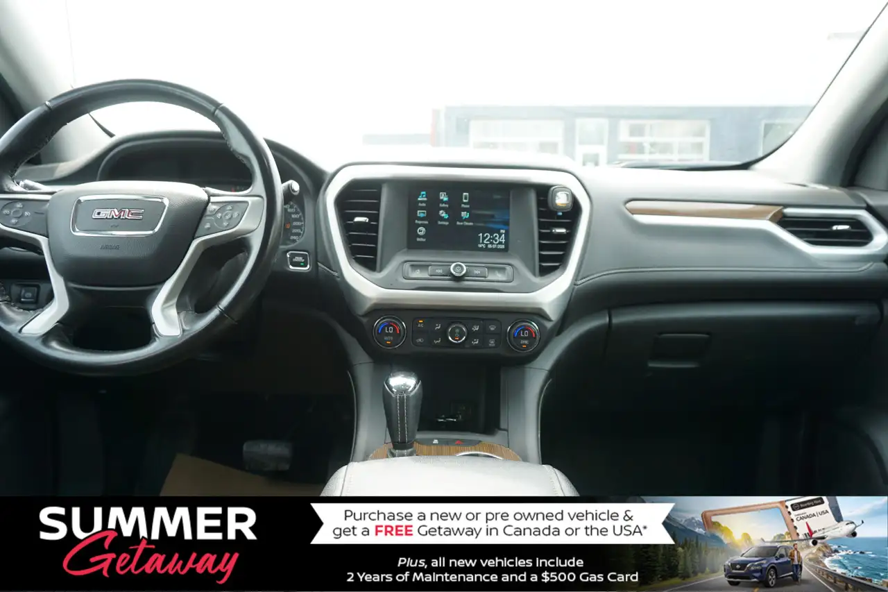 GMC Acadia photo GMC Acadia