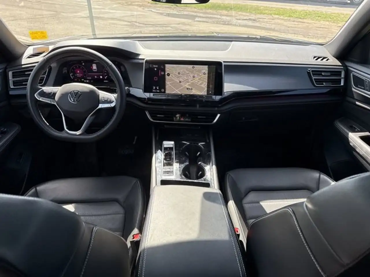 Volkswagen Atlas снимка Volkswagen Atlas