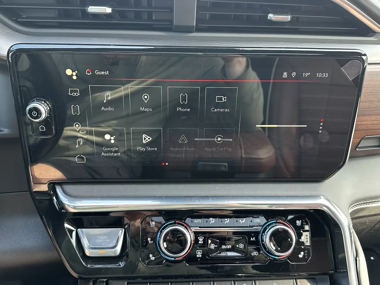 GMC Sierra 3500HD снимка GMC Sierra 3500HD