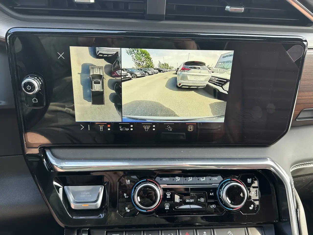 GMC Sierra 3500HD снимка GMC Sierra 3500HD
