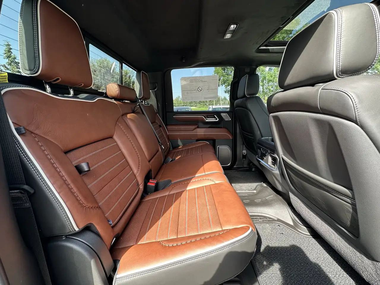 GMC Sierra 3500HD снимка GMC Sierra 3500HD