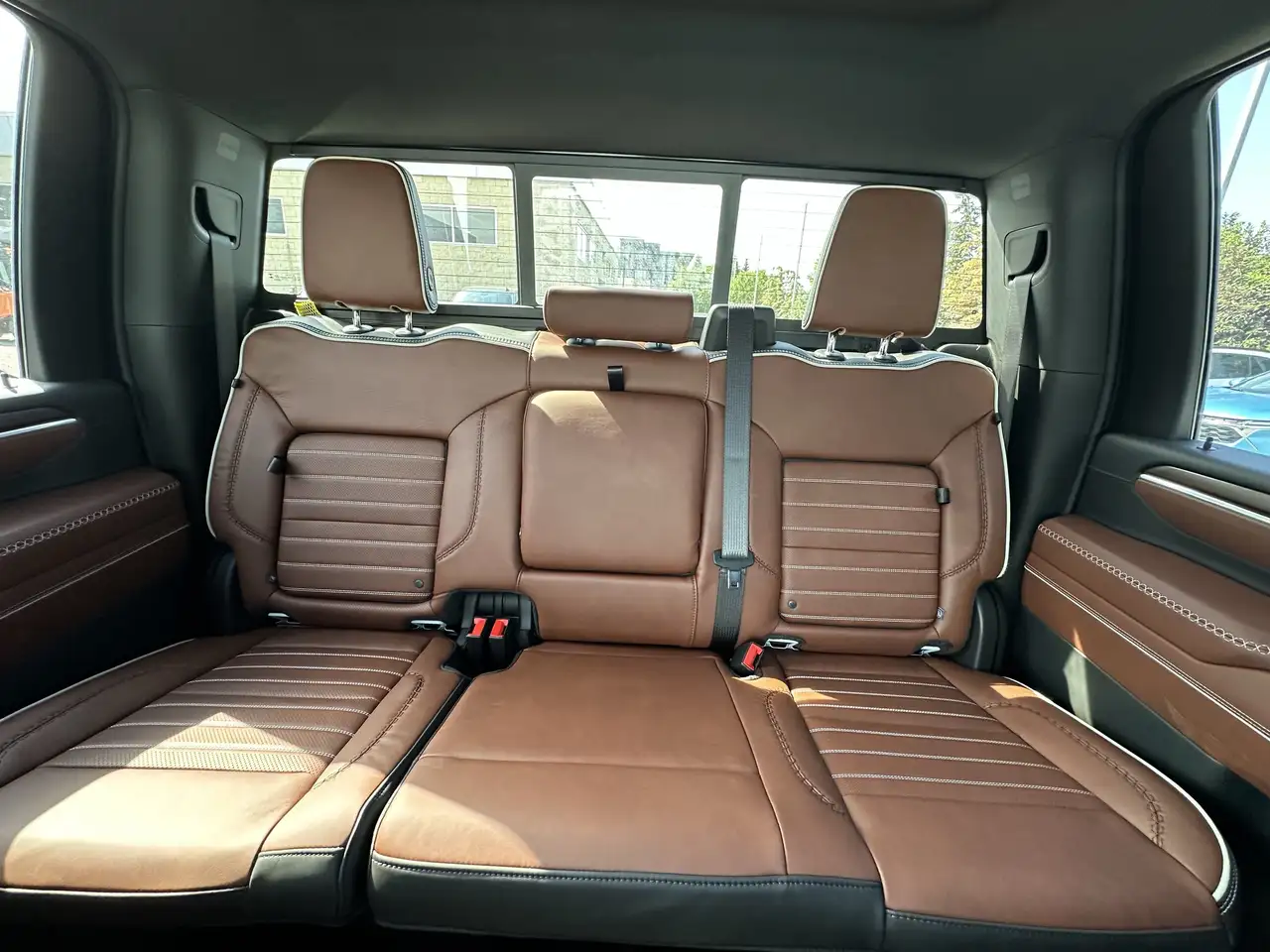 GMC Sierra 3500HD снимка GMC Sierra 3500HD