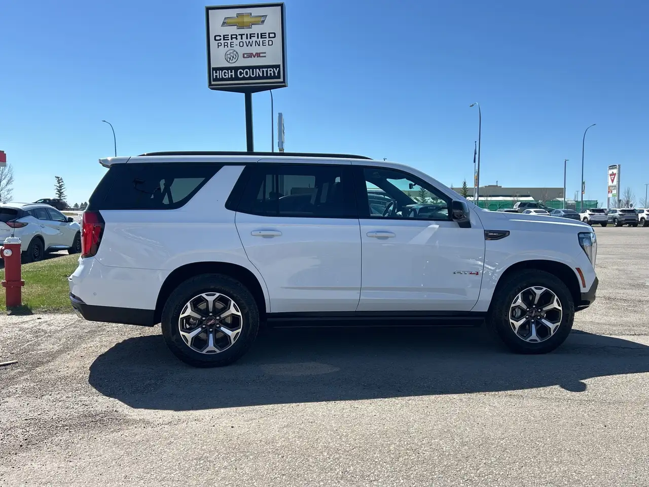 GMC Yukon снимка GMC Yukon