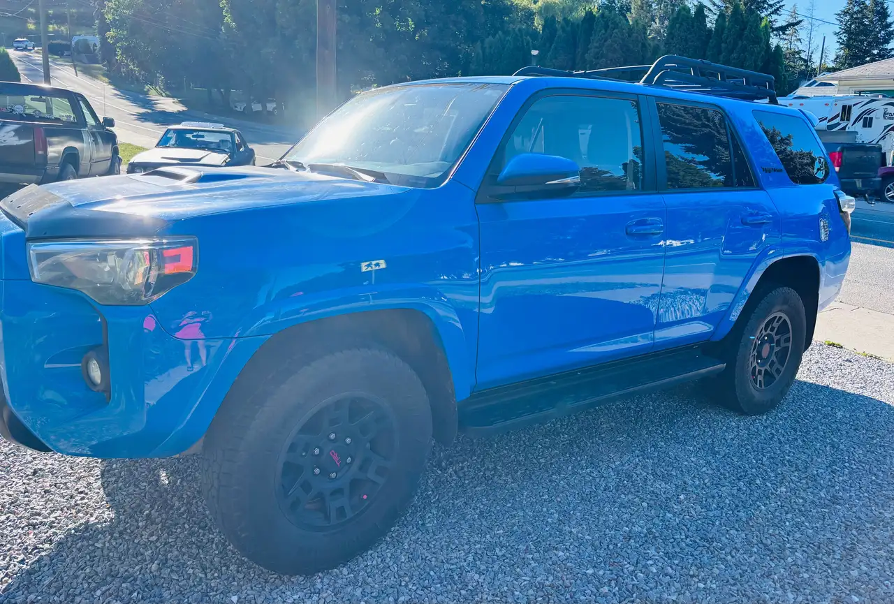 Toyota 4-Runner снимка Toyota 4-Runner