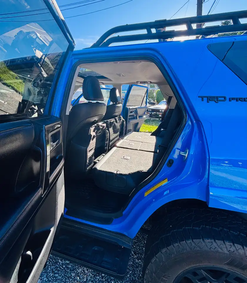 Toyota 4-Runner снимка Toyota 4-Runner